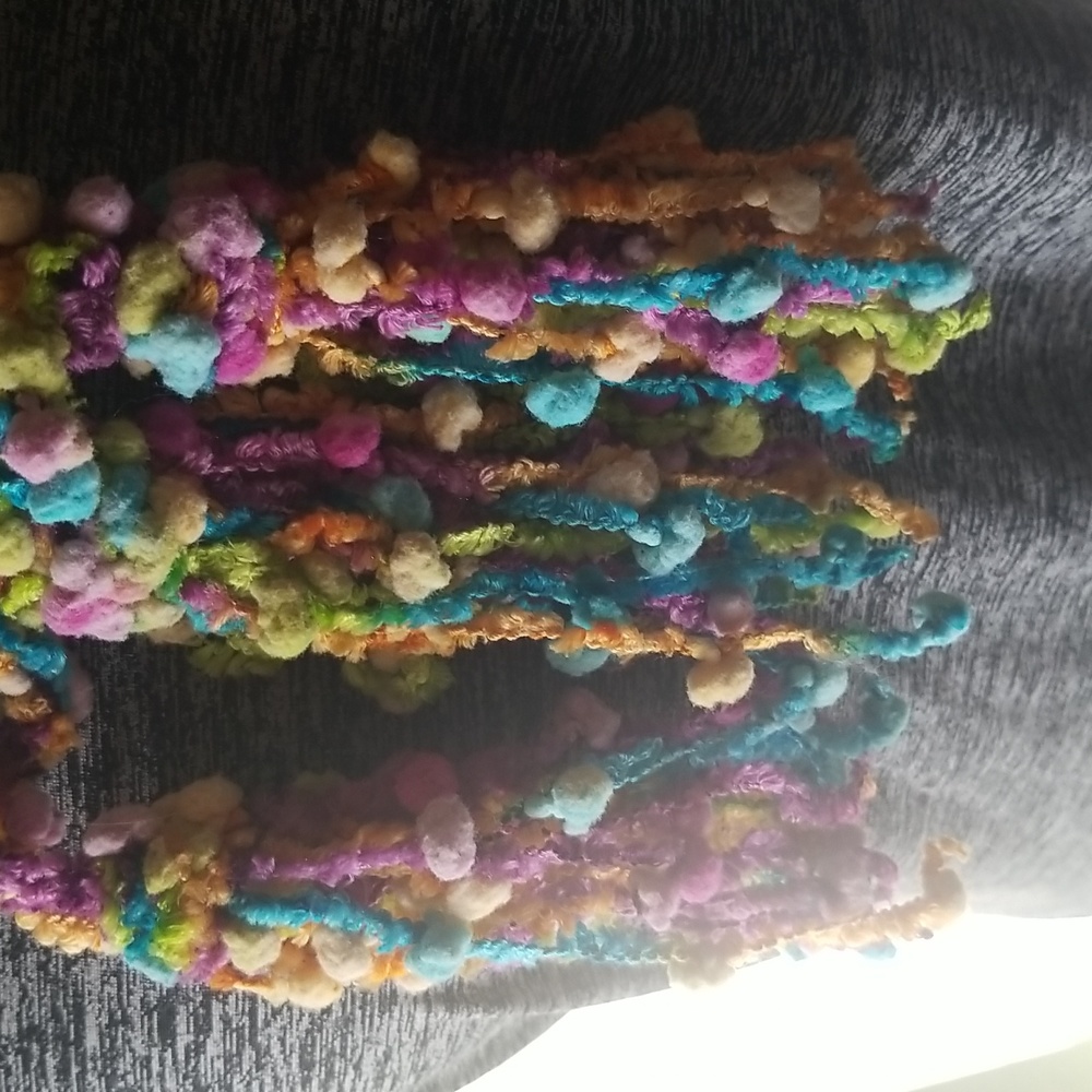 Popcorn Multicolored scarf - Picture 3 of 3